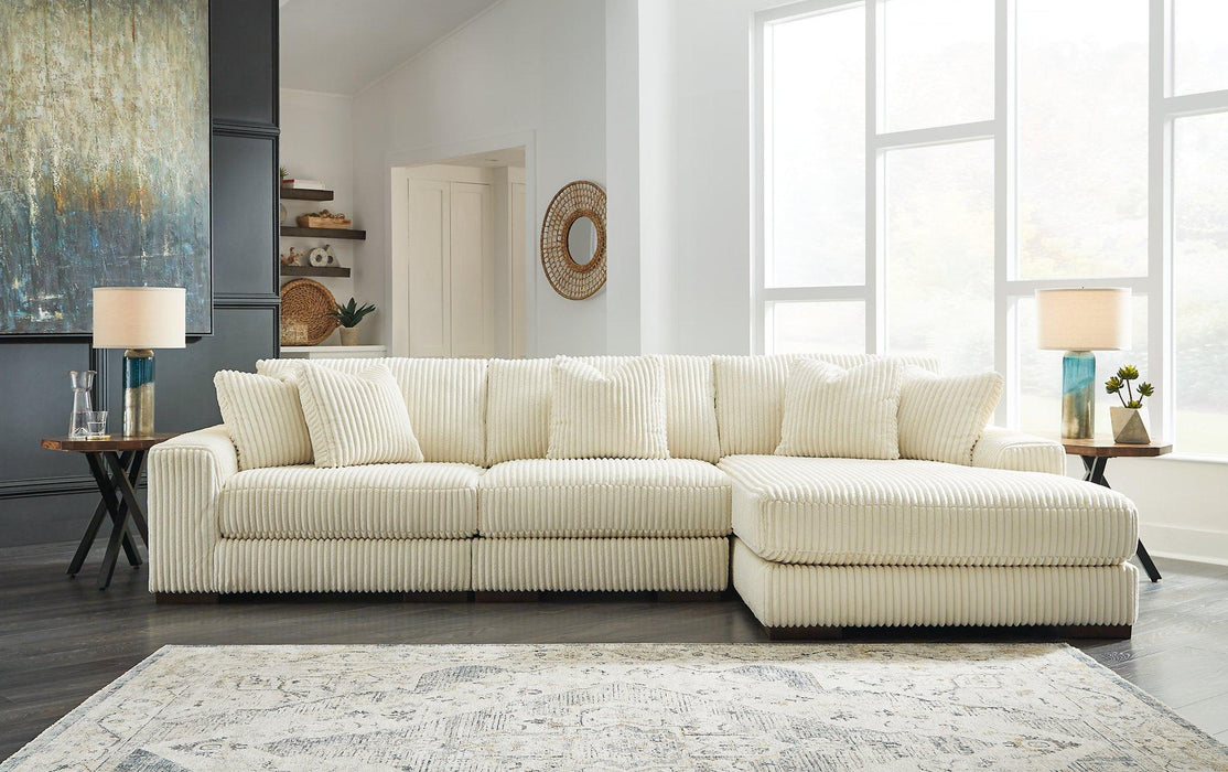 Lindyn Sectional with Chaise