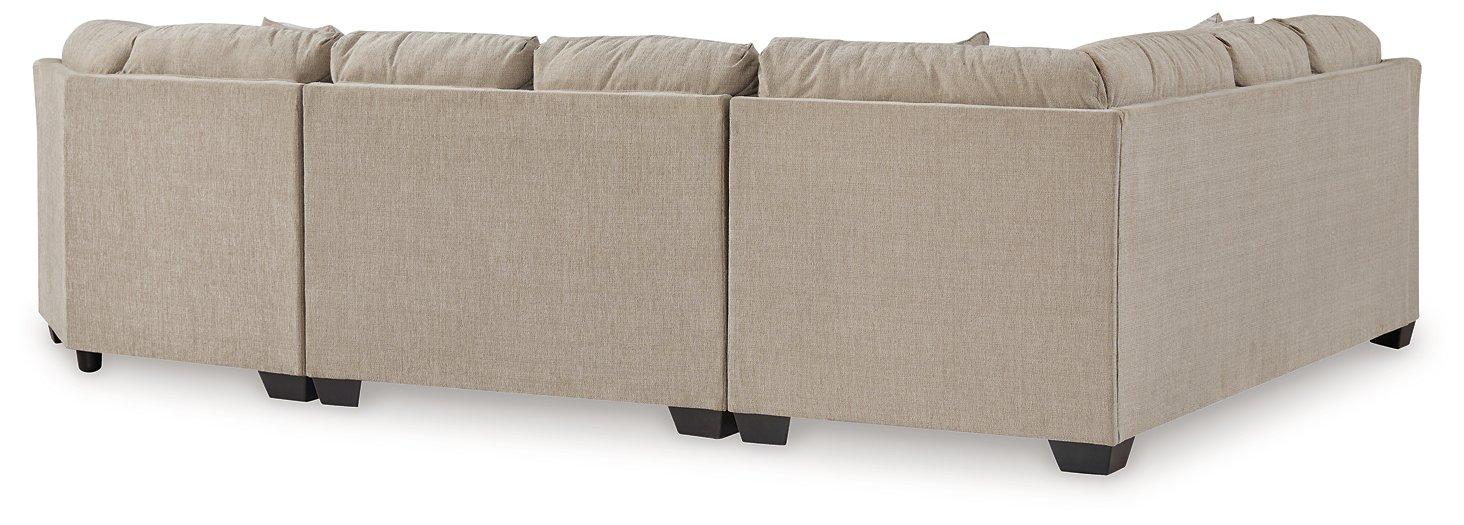 Brogan Bay 3-Piece Sectional with Cuddler