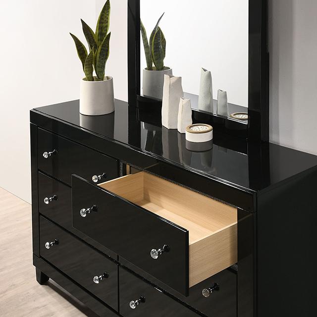 Magdeburg Queen & E.King Bed