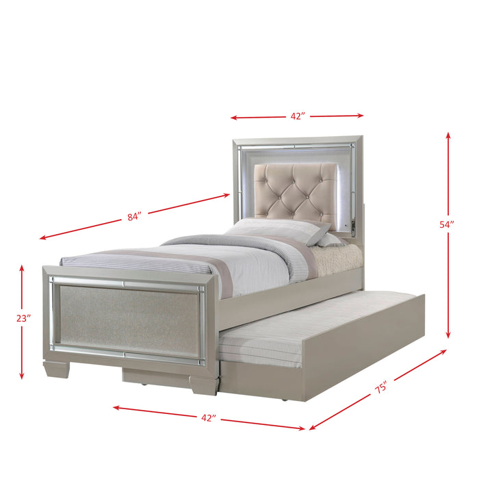 PLATINUM YOUTH PLATFORM W/ TRUNDLE BEDROOM SET