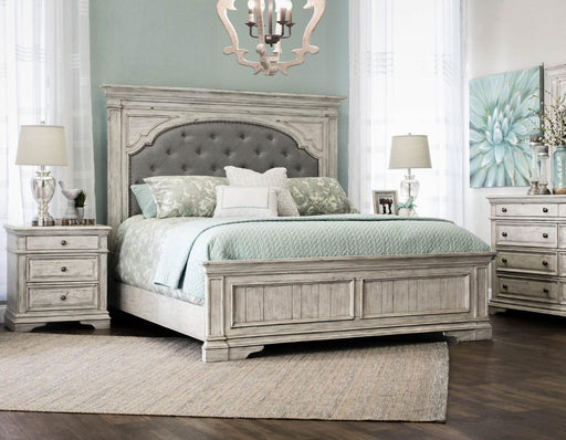 Steve Silver Highland Park King Panel Bed in Cathedral White image
