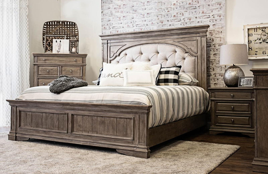 Steve Silver Highland Park King Panel Bed in Waxed Driftwood