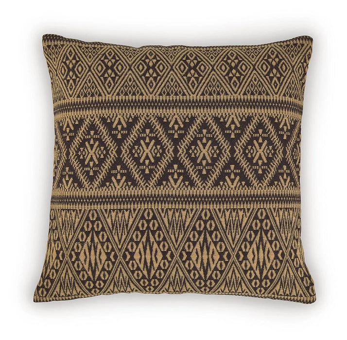 Davinwood Pillow