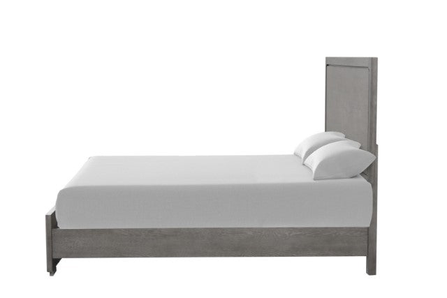 Crowthorne Queen Bedroom Set