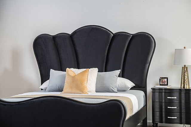 Melodi Parc E.King & Queen Bed Black & Silver